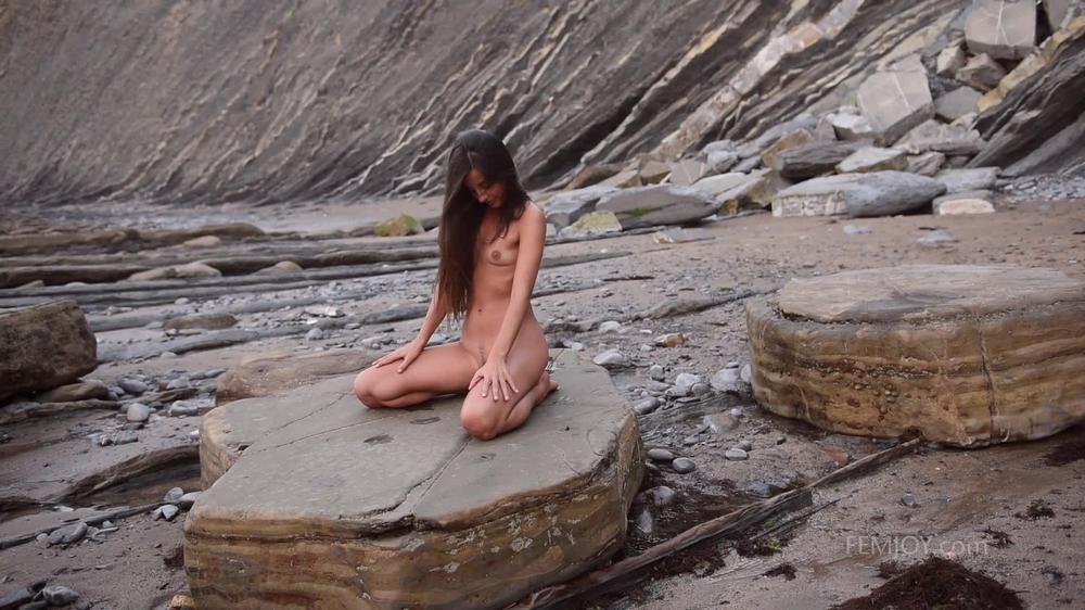 [Femjoy] Lorena G (Mystery Beach)