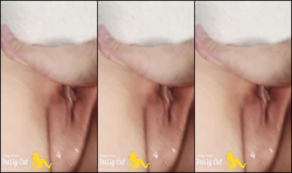 Girl in pantyhose n Vibrating Egg Inside Fingered n SQUIRTS دختره با جوراب و ویبره تو کسش آبش میپاشه