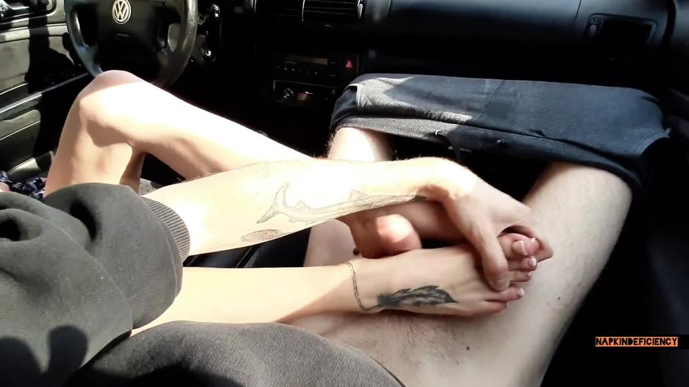 Baby from Tinder did not wait for the end of the date: sucked and footjob