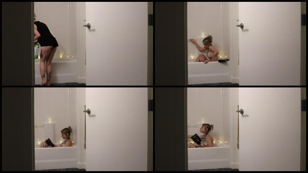 Jasperswift Alien Spys On Girl Taking Bath
