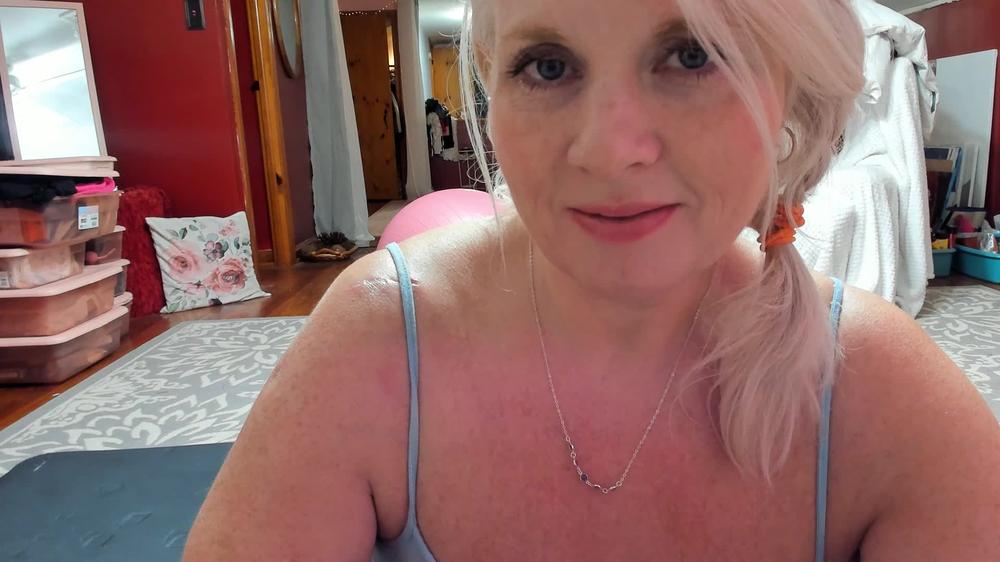Paintedrose - Yoga Pants Seduced By Friends Mom