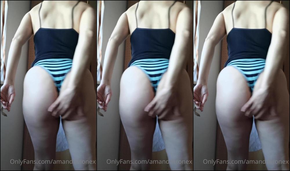 Amandastonex 2020 1173281942 Love Boobs And Booty