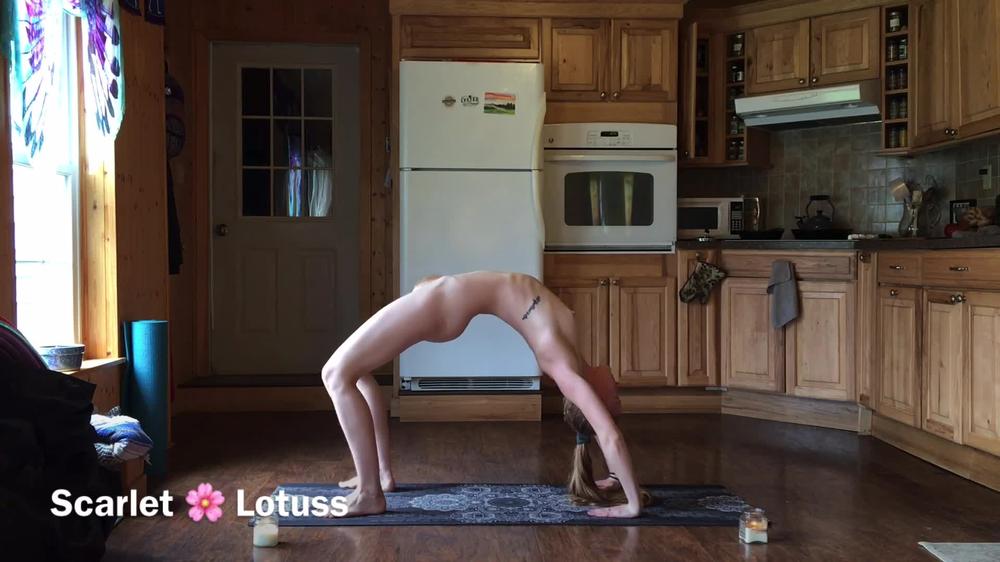 Sensual Nude Yoga Squirting And Spanks