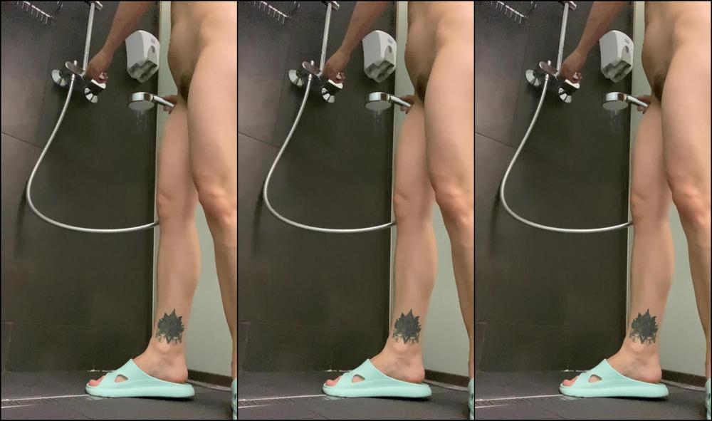 ⁄⁄ I Take You With Me To The Women'S Locker Room And Shower ⁄⁄ Part 1 ⁄⁄ [4K] - 2160P