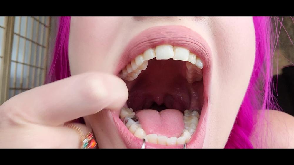 Anya Ivanovna Post Smoking Mouth Tour