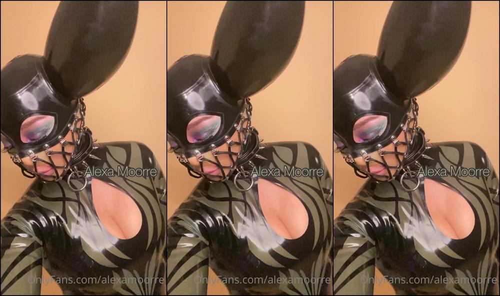 Alexamoorre 2020 868870114 Here The Movie Made New Vin Noir Catsuit