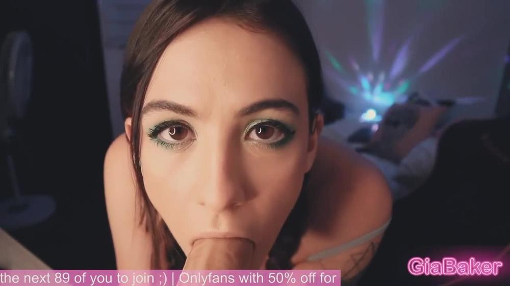 Gia_Baker I love to tease you with my summer dress and then suck your dick