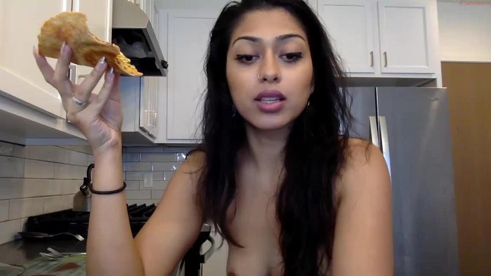 Saravunovix_30102020_2011_Female_Chaturbate