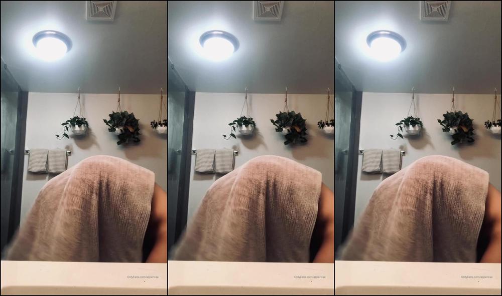 7790302 Fresh Outta The Shower Doing That Flippy Thing 1080X1920