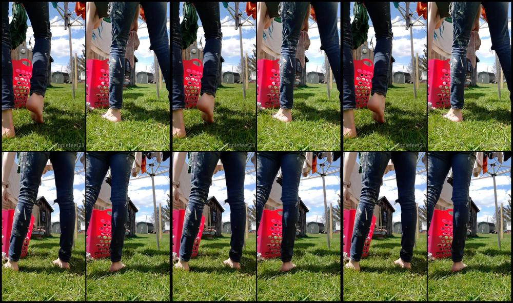 Hippiefeet23 15 05 2021 2109654409 Keep Me Company While I Hang Laundry Out I Can X27 T Wait To Have The Fence Up So I Can Be Na