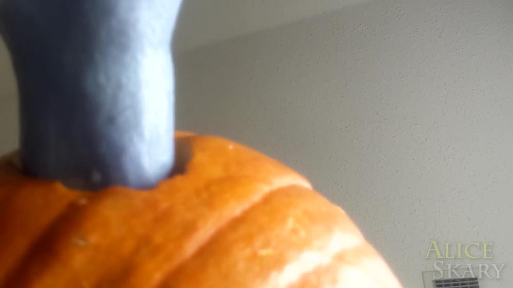 Transformation: Fuckslut To FuckPumpkin