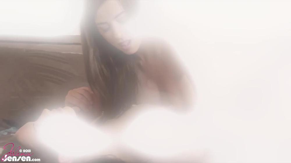 Aria Giovanni & Taylor Vixen In My Bed 2013 720P