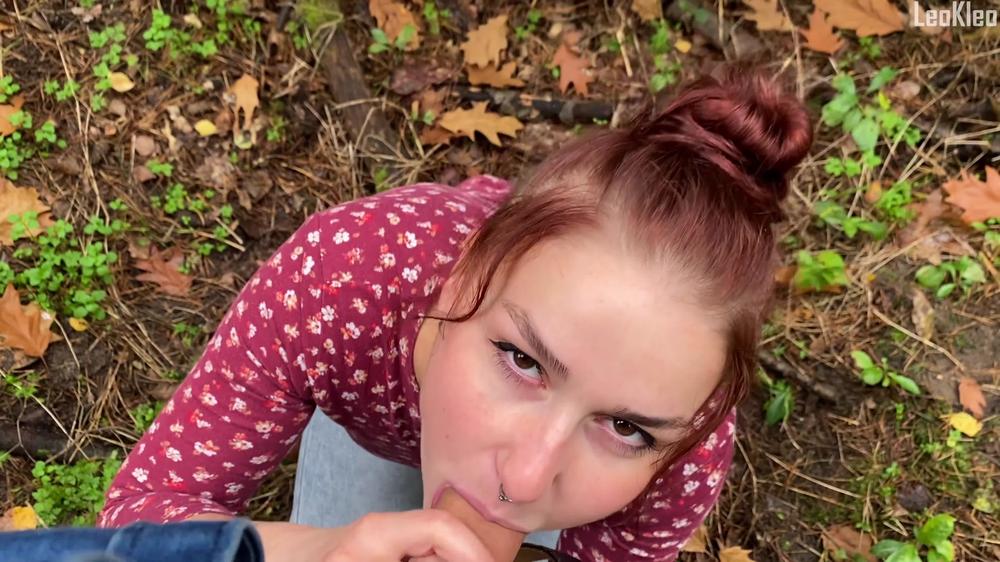 Sex during a photo session with model LeoKleo