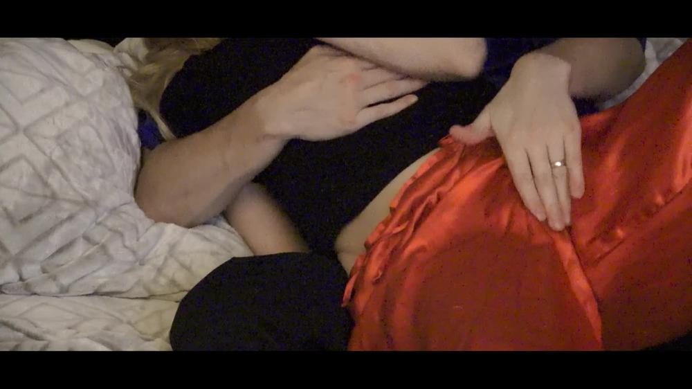 THE RETURN OF 'MAGIC HANDS' - Intense loving of wife's pussy (FULL)