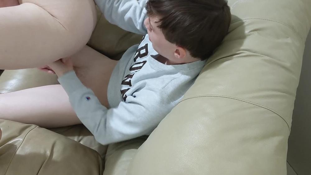 College Boy Tries His Luck, Ends Up Cumming All Up Inside that Pussy