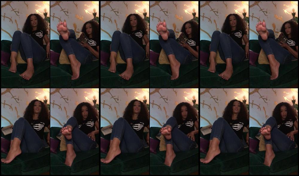 Skindiamond 11 05 2020 309827895 Spend Mistressmonday With Me On The Floor Where You Belong Feet Tease Footfetish D