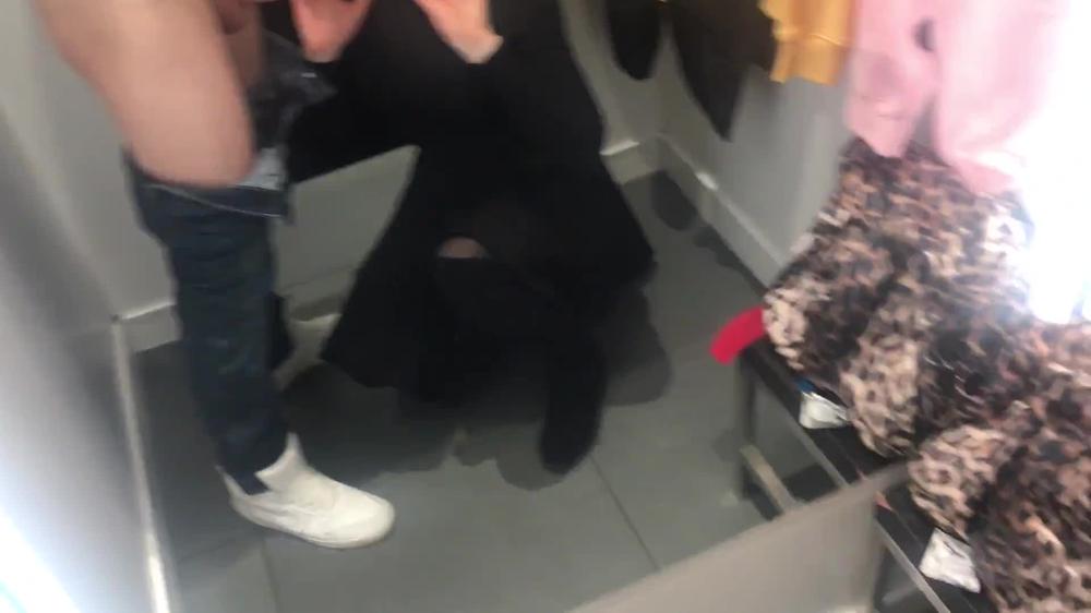 Risky Sex In The Fitting Room With A Sales Assistant. - 1080P