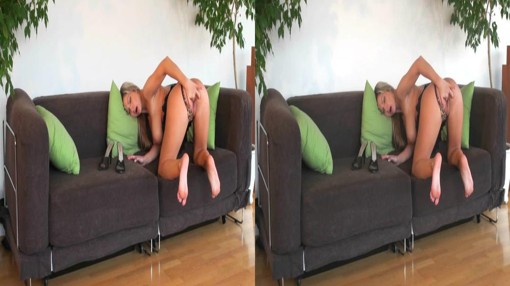 Carol Gold 3D Footfetish