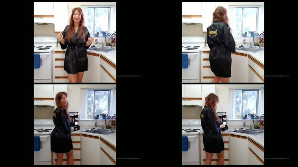 Syrendemerxxx 07 12 2019 99956366 Getting Coffee Pt 1