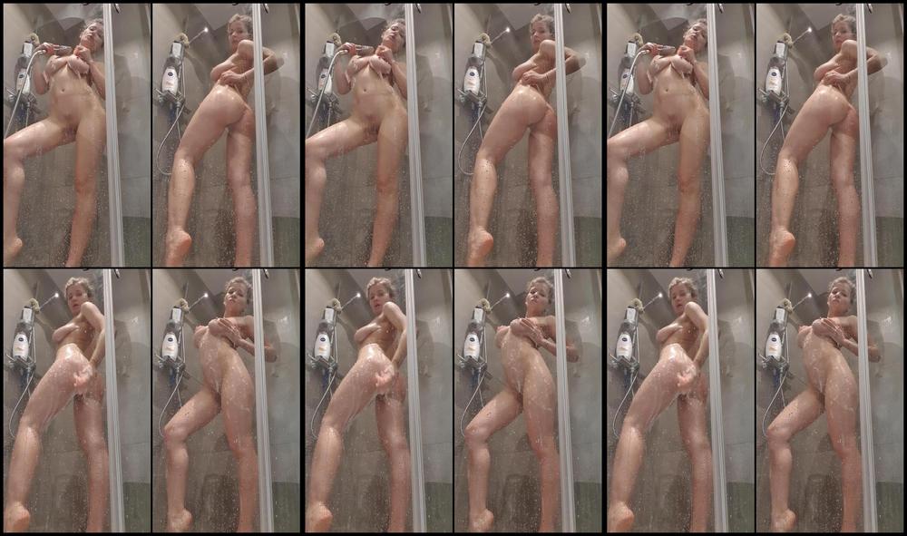 Sophiesticated 01 03 2021 2044019016 Who Wants To Shower My Back