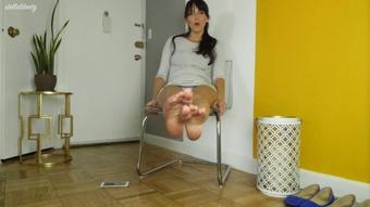 Stella Liberty Roommates Dirty Feet