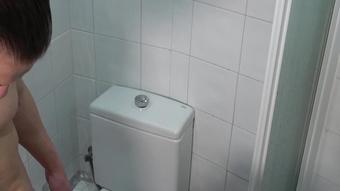 Noa Tevez Hidden Camera In The Showers Of Spain (2021)