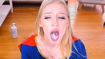 Super-girl facial feed - October 04, 2022