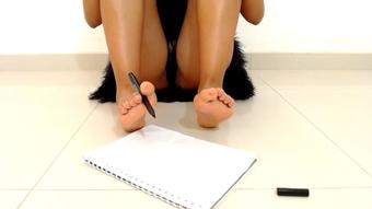 Foot mockery