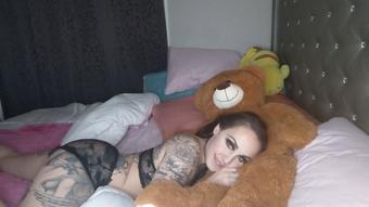 TEDDY BEAR HUMPING JOI - February 19, 2022