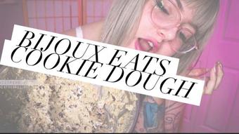 Mistressbijoux Bijoux Eats Cookie Dough