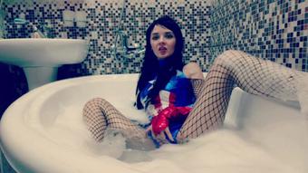 Captain America - Bath and soap bubbles - Sep 19, 2020