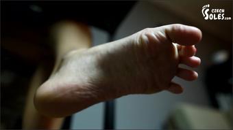 Under The Office Desk And At Her Sexy Feet And Heels Boss Feet Soles 1080P