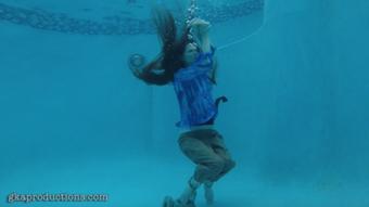 Katy Faery - Cuffed Underwater Struggle