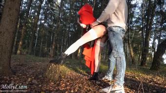SEXY GIRL LOST IN THE WOODS AND GETS A HOT FUCK . HALLOWEEN 2021
