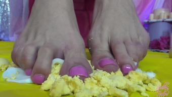 Easter FEETst