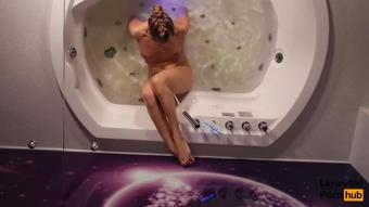 Hot Girl Gives Instructions For Masturbation In The Bath
