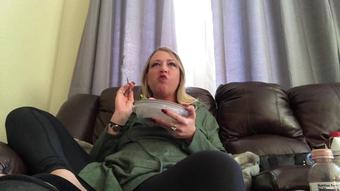 Eve Batelle Chewing And Eating Poke Bowl