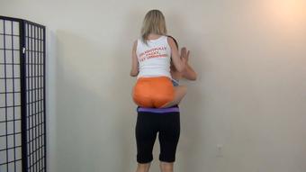 ROXIE & BECKY WORK OUT MUSCLE WORSHIP - November 04, 2023