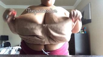 Onlygoddessdior Stuffing My Massive Tits In This Bra