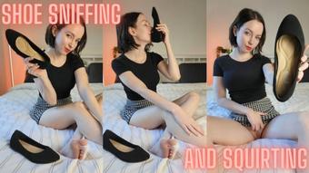 Shoe Sniffing and Squirting - November 30, 2022
