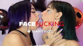 Strapon fucking lesbians session