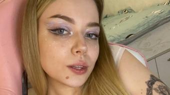 Squirting while standing - Aug 10, 2022