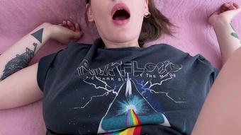 Cuttie Gets Creampie
