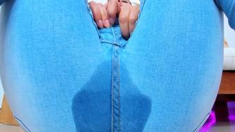 Jean Squirting
