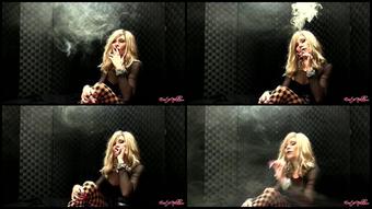Cigar Smokes It Up 720P