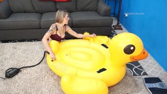 Madison Inflates Duck Floaty w Pump