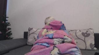 Lilcharlotte A Way To Get Rid Of A Headache Manyvids