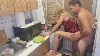 Kinkyporncpl Ignore You While U Fuck Me Cum On Food