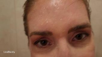 Linablackly_Brothersister-Shower-Creampie