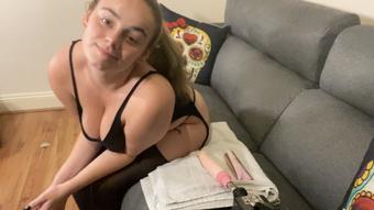 Teen girl uses a huge fuck machine